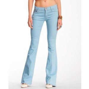 MOTHER The Cruiser Flare Denim Jeans in Sky High
